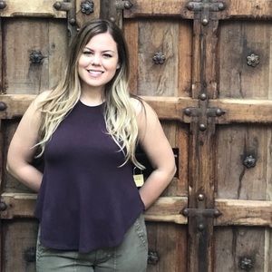 Meet Your Posher, Fabiana